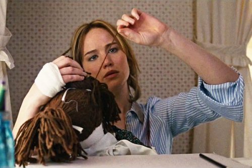 jennifer-lawrence-channels-joy-mangano-in-joy-teaser-trailer