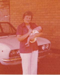 1976MumMeetsJessCROPW